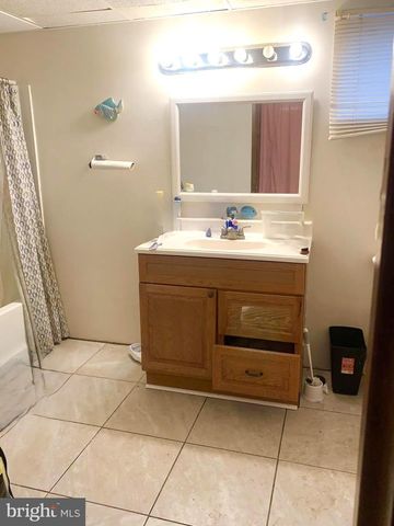 9904 LANHAM SEVERN RD, Lanham, MD 20706