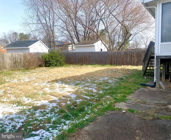 9904 LANHAM SEVERN RD, Lanham, MD 20706