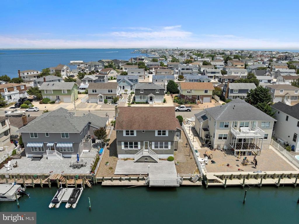 18 OLD WHALING LN, Long Beach Township, NJ 08008