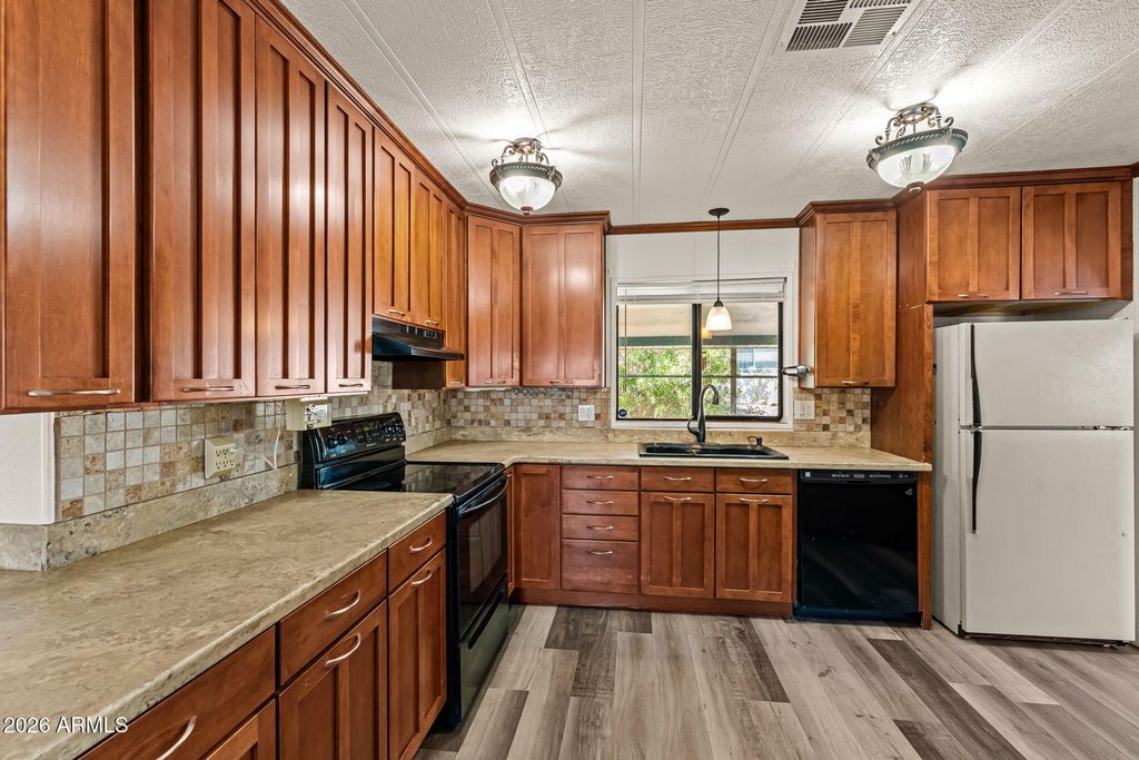 2069 W Smoketree Drive, Wickenburg, AZ 85390 — photo 4