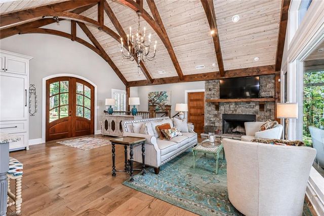 777 Green Hill Road, Blowing Rock, NC 28605