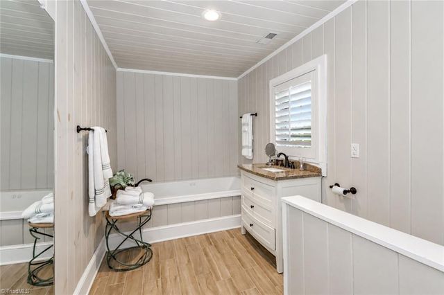 777 Green Hill Road, Blowing Rock, NC 28605
