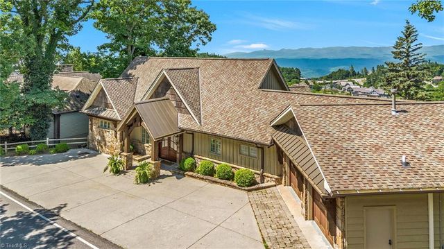 777 Green Hill Road, Blowing Rock, NC 28605