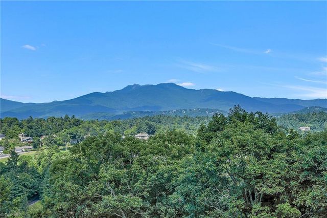 777 Green Hill Road, Blowing Rock, NC 28605