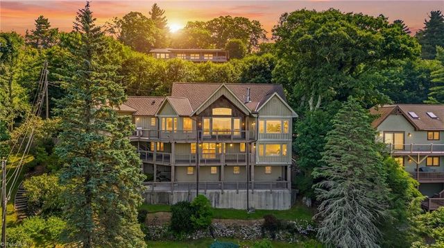 777 Green Hill Road, Blowing Rock, NC 28605