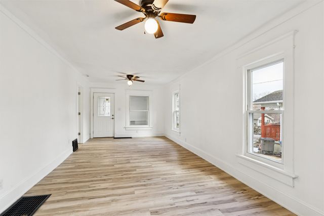 1916 Jefferson Avenue, Des Moines, IA 50314