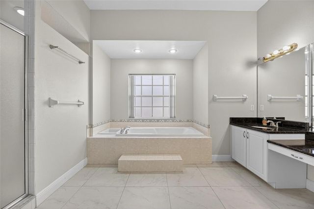 172 LAKE SHORE DRIVE W, Palm Harbor, FL 34684