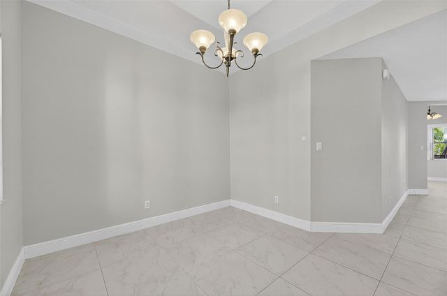 172 LAKE SHORE DRIVE W, Palm Harbor, FL 34684