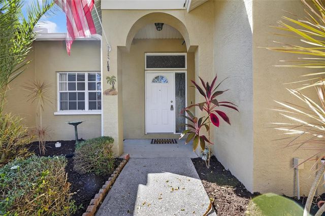 172 LAKE SHORE DRIVE W, Palm Harbor, FL 34684