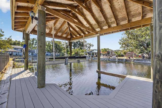 172 LAKE SHORE DRIVE W, Palm Harbor, FL 34684