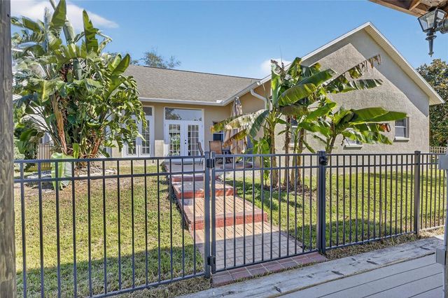 172 LAKE SHORE DRIVE W, Palm Harbor, FL 34684