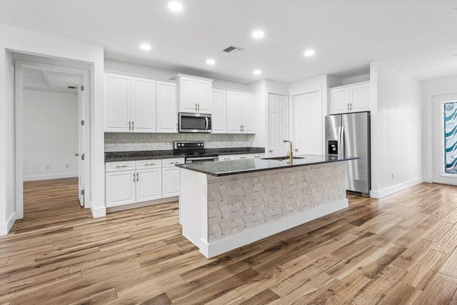 16215 83rd Place N, Loxahatchee, FL 33470