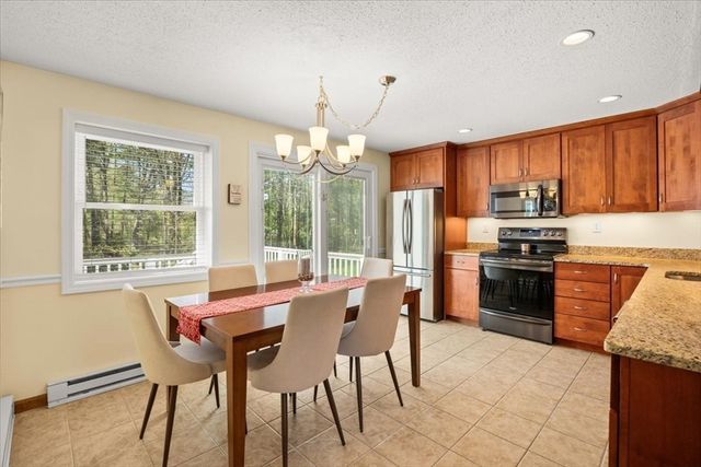 11 Village Way F, Norton, MA 02766