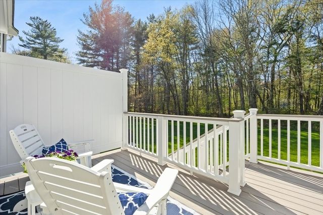 11 Village Way F, Norton, MA 02766