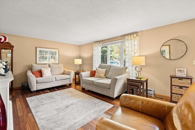 11 Village Way F, Norton, MA 02766