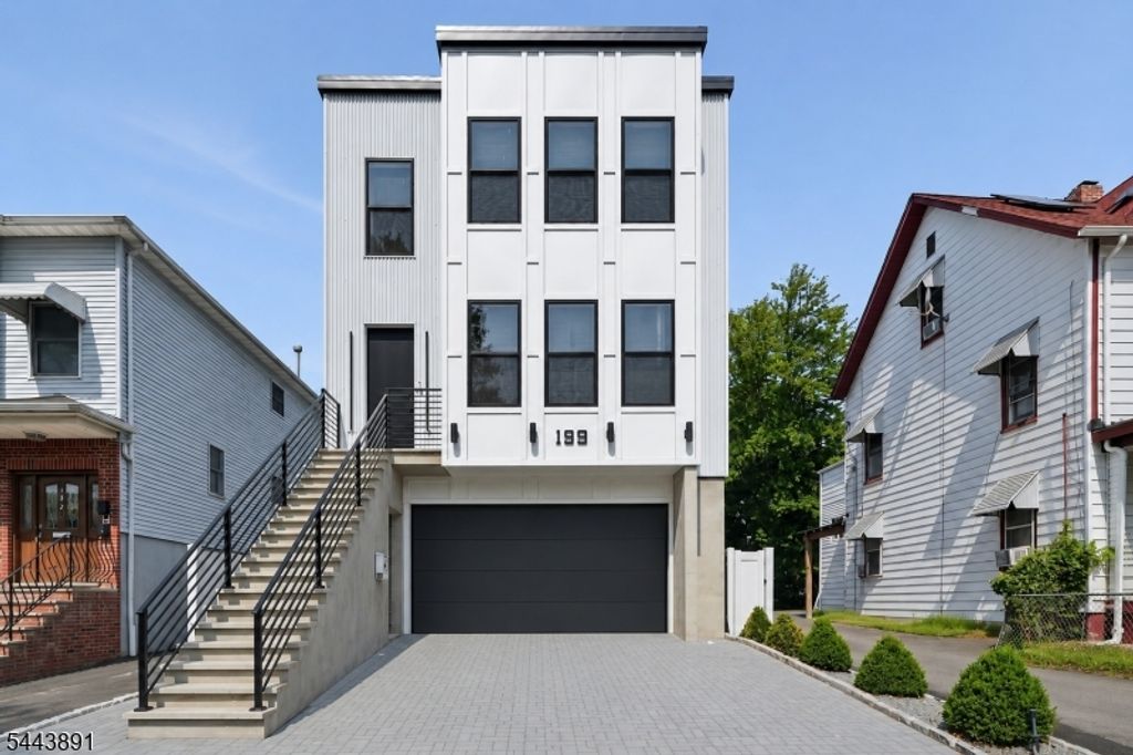 199 N Park St, East Orange City, NJ 07017 — exterior