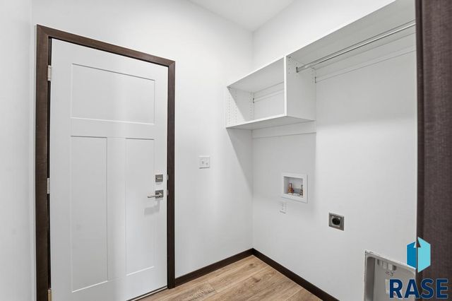 6528 S Barclay Trl Trail, Sioux Falls, SD 57106