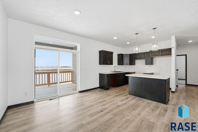 6528 S Barclay Trl Trail, Sioux Falls, SD 57106