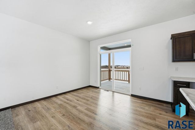 6528 S Barclay Trl Trail, Sioux Falls, SD 57106