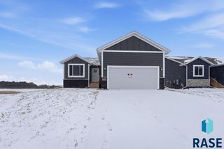 6528 S Barclay Trl Trail, Sioux Falls, SD 57106