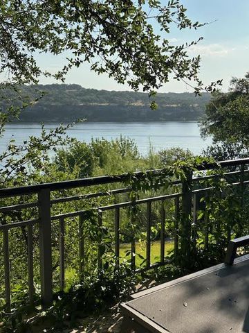 24729 Travis Lakeside CV, Spicewood, TX 78669