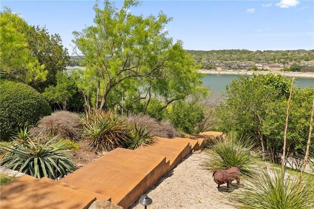 24729 Travis Lakeside CV, Spicewood, TX 78669