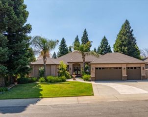4556 Yellowstone Drive, Redding, CA 96002