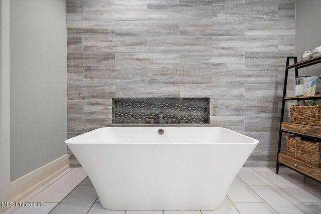 729 Twelve Oaks, Canton, MS 39046