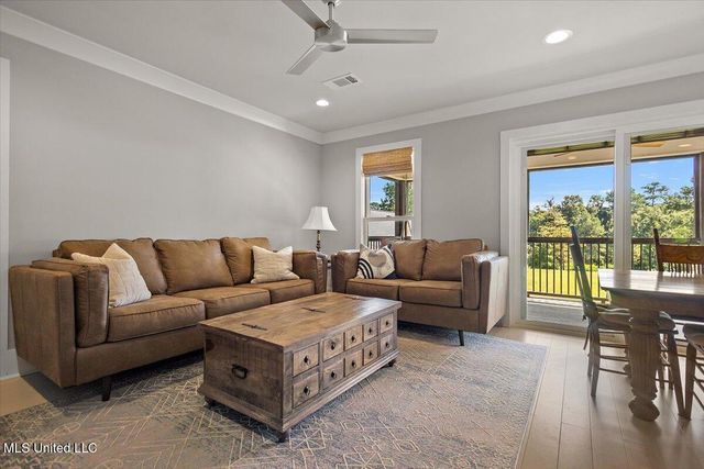 729 Twelve Oaks, Canton, MS 39046