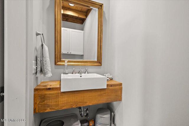 729 Twelve Oaks, Canton, MS 39046