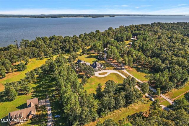 729 Twelve Oaks, Canton, MS 39046