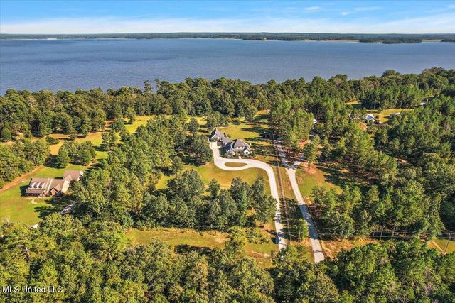 729 Twelve Oaks, Canton, MS 39046