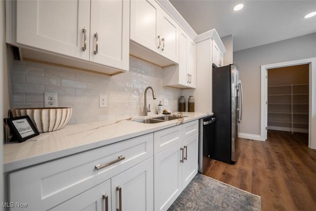 1866 Woodlawn Avenue, East Cleveland, OH 44112