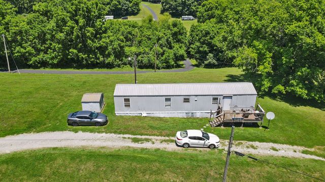 2219A Mack Benderman Rd, Culleoka, TN 38451