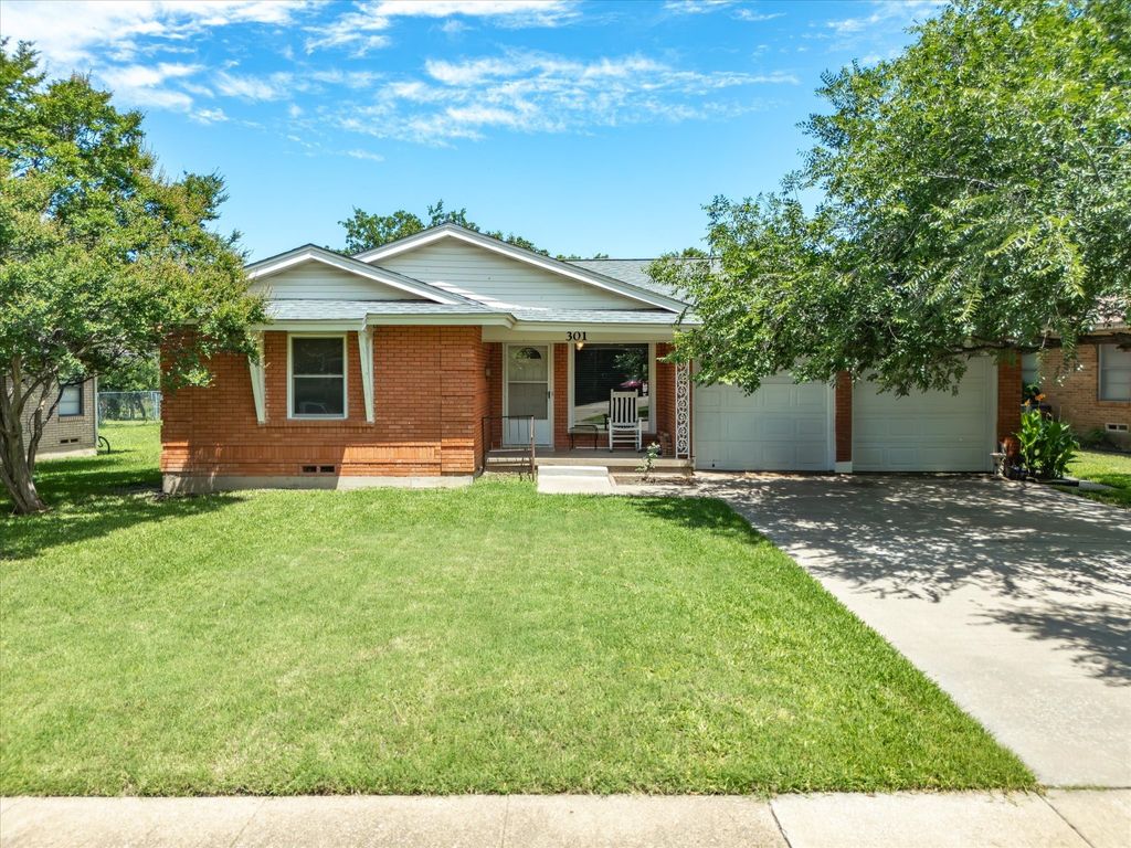 301 Redbud, Ferris, TX 75125