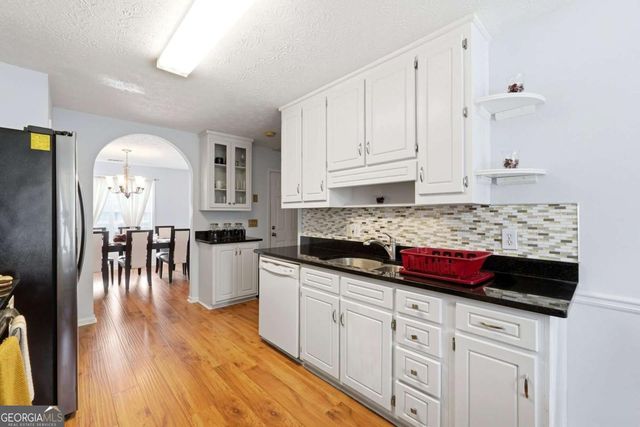 3775 Michaels Creek Way, Loganville, GA 30052