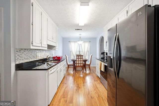 3775 Michaels Creek Way, Loganville, GA 30052