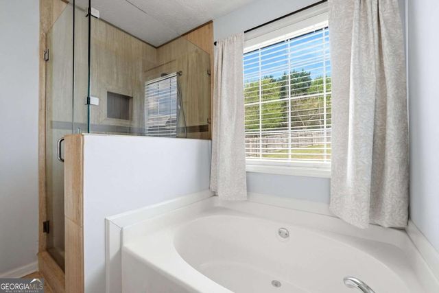 3775 Michaels Creek Way, Loganville, GA 30052