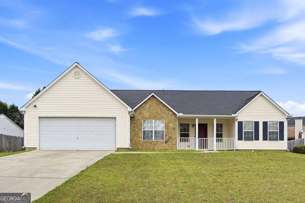 3775 Michaels Creek Way, Loganville, GA 30052