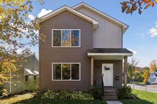 2084 Reaney Avenue E, Saint Paul, MN 55119