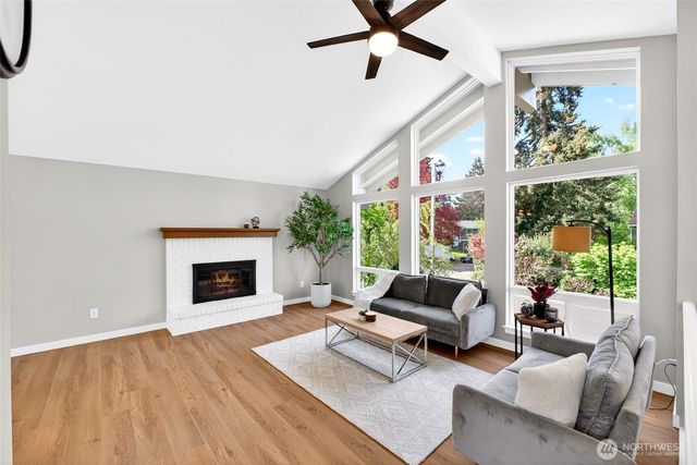 2625 SW 337th Street, Federal Way, WA 98023