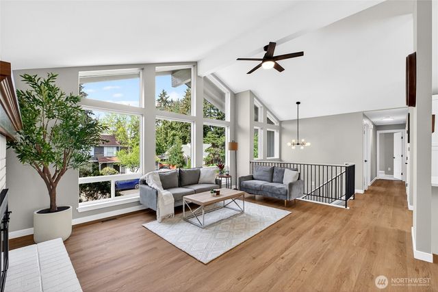 2625 SW 337th Street, Federal Way, WA 98023