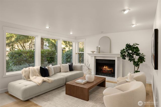 26018 SE 38th Court, Sammamish, WA 98029