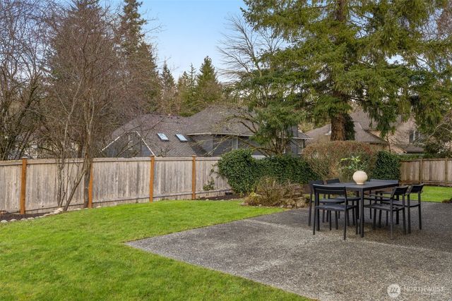 26018 SE 38th Court, Sammamish, WA 98029