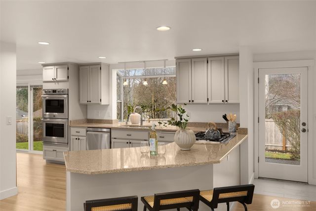 26018 SE 38th Court, Sammamish, WA 98029