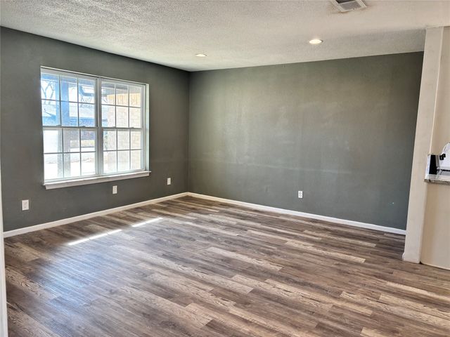 3501 NE 10th Street, Mineral Wells, TX 76067