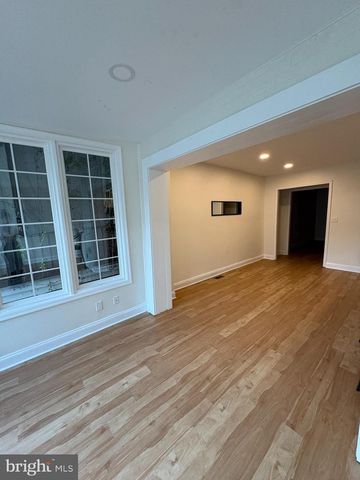 3729 RESERVOIR RD NW, Washington, DC 20007