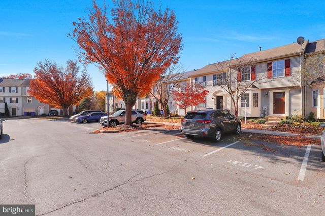 1227 DAHLIA LN, Frederick, MD 21703