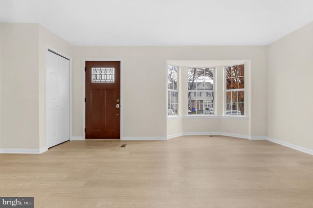 1227 DAHLIA LN, Frederick, MD 21703