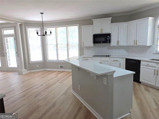 2255 Fairwood Circle, Jonesboro, GA 30236